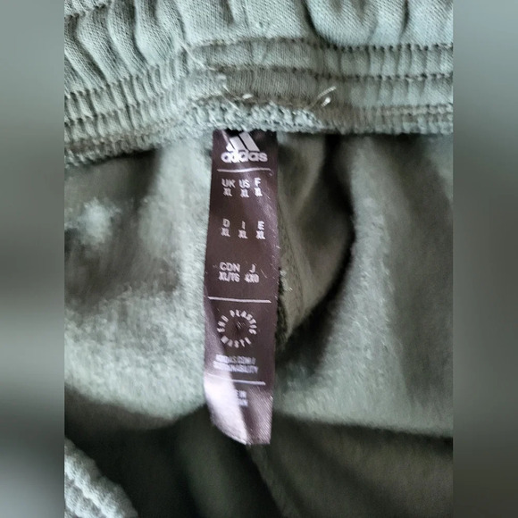 Green Adidas Men Sweatpants, Size XL (36) - Picture 3 of 6